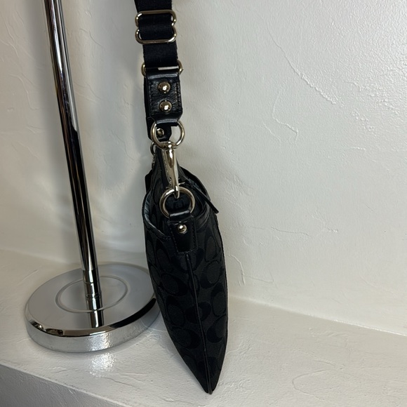 Coach Sutton signature black canvas & leather crossbody - Picture 4 of 12